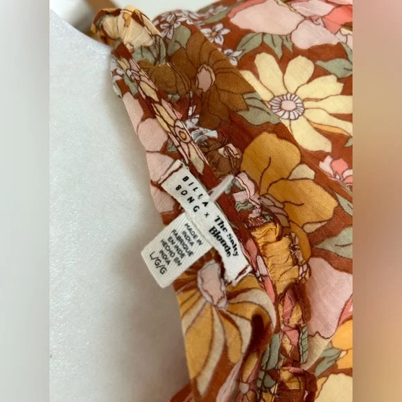 Billabong x The Salty Blonde Float On Long Sleeve Tie Front Crop Top Large - Picture 7 of 13